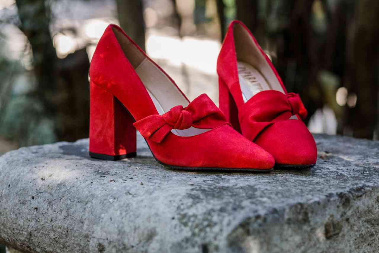 Por qué nos atraen los zapatos rojos? - Zapateria